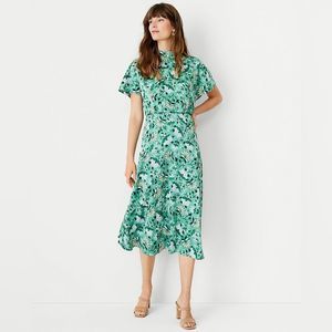 ANN TAYLOR Mid Calf Length